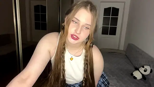 SelinaHope18 online show from January 12, 10:54 pm