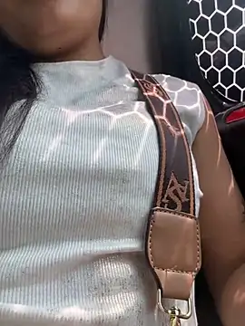 Snapshot of lunagonzales_lima_2007 chatting on February 15, 10:21 pm lunagonzales lima 2007 online show from February 15, 10:21 pm