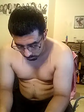 k1oudE online show from November 10, 4:44 am