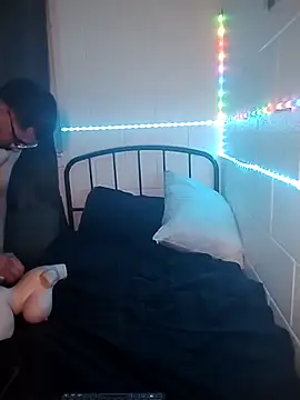 k1oudE online show from April 1, 11:55 am