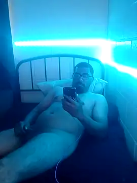 k1oudE online show from April 2, 3:31 pm