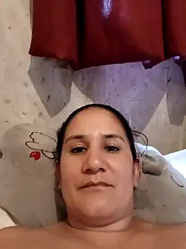 Snapshot of rosifernan chatting on January 31, 4:38 pm rosifernan online show from January 31, 4:38 pm