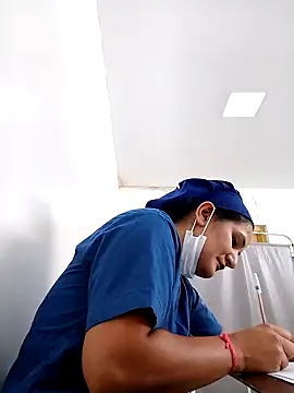 Snapshot of rosifernan chatting on February 7, 7:38 pm rosifernan online show from February 7, 7:38 pm