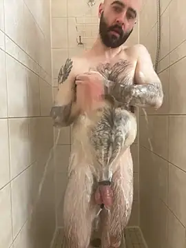 Snapshot of Faded-Solo chatting on October 17, 6:10 pm Faded-Solo online show from October 17, 6:10 pm