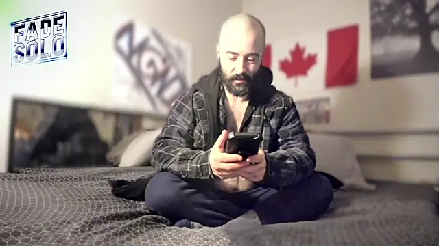 Snapshot of Faded-Solo chatting on November 18, 3:16 pm Faded-Solo online show from November 18, 3:16 pm