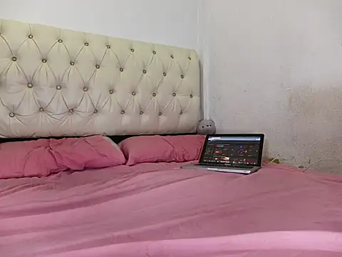 Rocket1978 online show from November 1, 3:36 pm