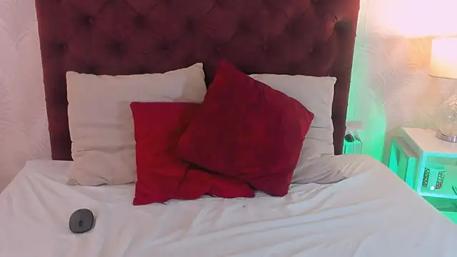 Angel Khouri online show from February 5, 11:06 pm