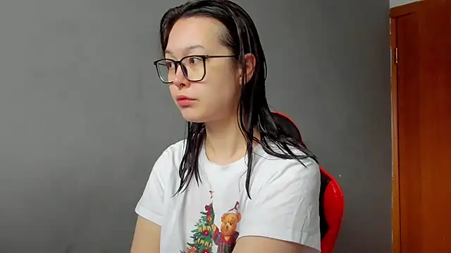 kittenrisha online show from January 19, 7:57 am