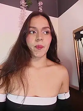 Danni shy online show from May 27, 10:18 pm