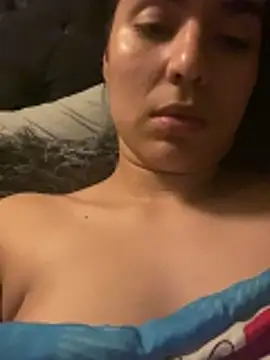 womantall99 online show from April 18, 5:00 am