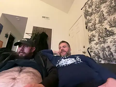 StruggleSnuggles online show from January 2, 9:43 am