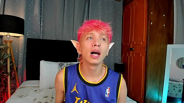 Snapshot of Brian-Ausslos chatting on March 14, 8:21 am Brian-Ausslos online show from March 14, 8:21 am