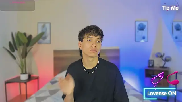 Snapshot of Brian-Ausslos chatting on November 29, 4:37 am Brian-Ausslos online show from November 29, 4:37 am