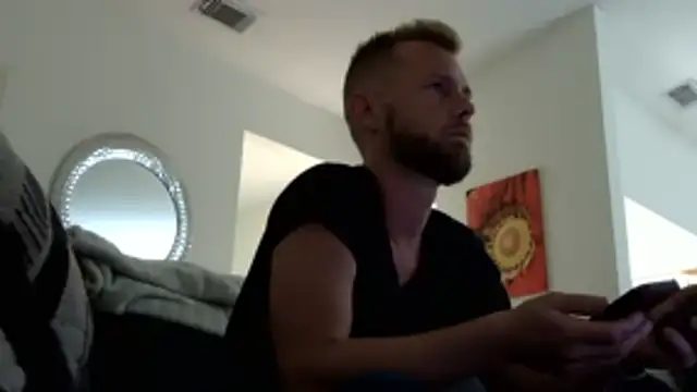 Snapshot of bjay1210 chatting on November 1, 11:18 pm bjay1210 online show from November 1, 11:18 pm