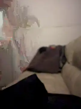 Snapshot of bjay1210 chatting on February 8, 10:18 am bjay1210 online show from February 8, 10:18 am