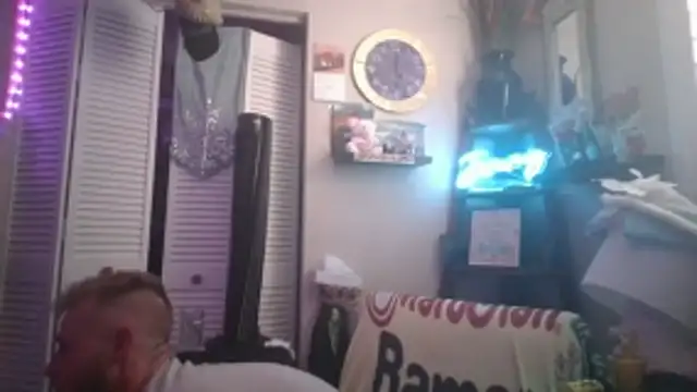 Snapshot of bjay1210 chatting on February 20, 9:59 pm bjay1210 online show from February 20, 9:59 pm