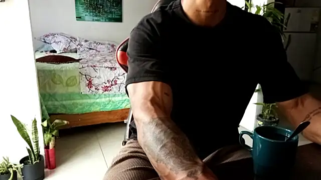 Snapshot of Adam_Valenciia chatting on July 12, 3:25 pm Adam Valenciia online show from July 12, 3:25 pm