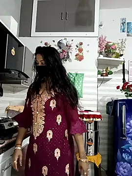 Best-Couple online show from March 13, 3:46 am