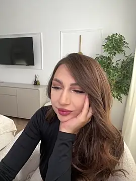 claraxjoyy online show from June 1, 5:31 am