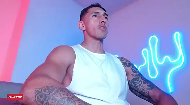 Joylopez fit online show from February 7, 2:15 pm