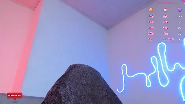 Joylopez fit online show from March 5, 2:23 pm