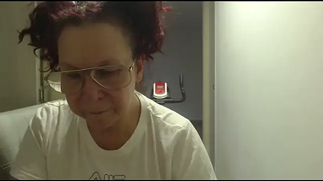 Snapshot of milchanel chatting on July 15, 11:21 pm milchanel online show from July 15, 11:21 pm
