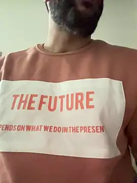 Snapshot of skyisthelimit12 chatting on December 30, 4:40 pm skyisthelimit12 online show from December 30, 4:40 pm