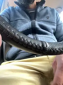 Snapshot of skyisthelimit12 chatting on January 13, 9:52 am skyisthelimit12 online show from January 13, 9:52 am