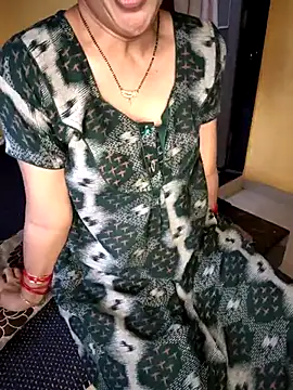 lovelygirl4567 online show from September 26, 5:11 am