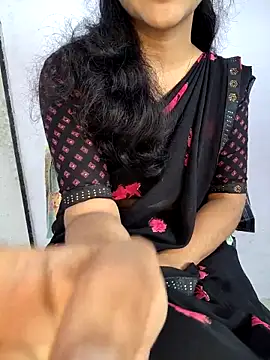 lovelygirl4567 online show from October 27, 7:45 am