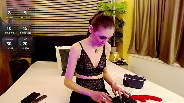 SamaraSinn online show from February 8, 8:42 am