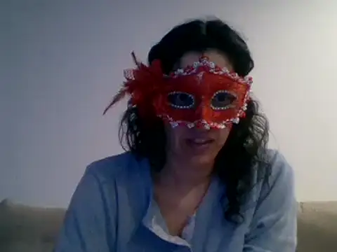 couple-tuga online show from February 12, 9:33 pm