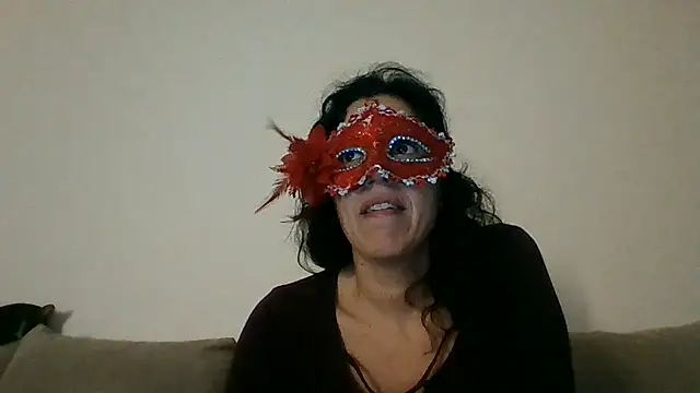 couple-tuga online show from February 15, 10:52 pm