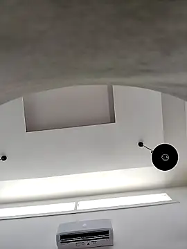 couple-tuga online show from January 19, 2:21 pm