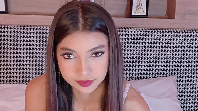 Snapshot of NickyBelmonth chatting on February 1, 12:05 pm NickyBelmonth online show from February 1, 12:05 pm