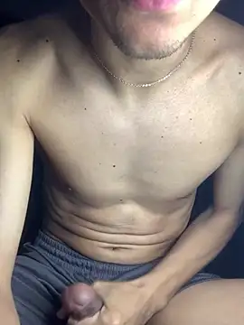 gabrielzinnnn085 online show from February 27, 9:37 pm