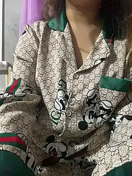 feng-a online show from January 7, 3:23 pm