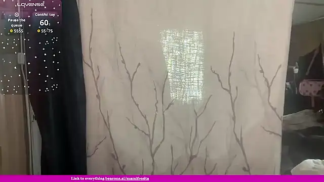 mamifresita online show from April 12, 5:51 pm