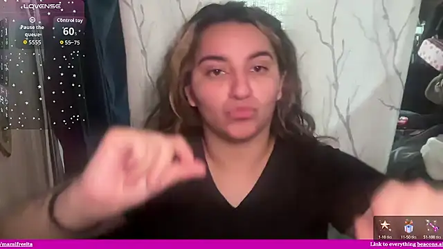 mamifresita online show from April 18, 5:28 pm