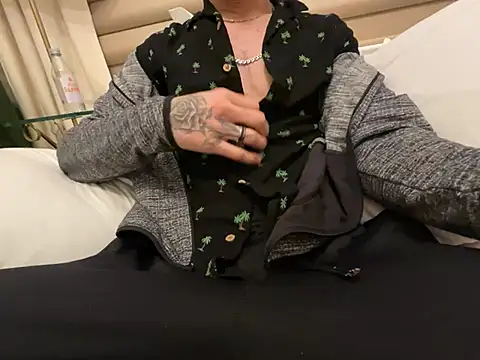 Trystan Spellman online show from March 10, 2:16 am