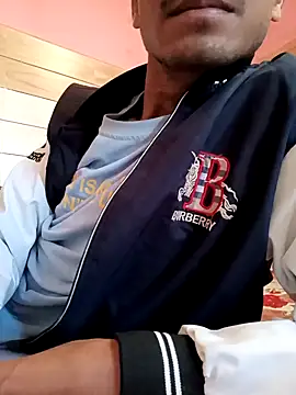 Snapshot of Tarun_0026 chatting on February 9, 5:50 am Tarun 0026 online show from February 9, 5:50 am