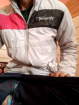 Snapshot of Tarun_0026 chatting on February 10, 6:42 am Tarun 0026 online show from February 10, 6:42 am