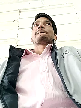 Snapshot of Tarun_0026 chatting on February 19, 9:39 am Tarun 0026 online show from February 19, 9:39 am