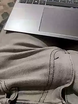 Snapshot of dreamers_dick chatting on January 1, 2:42 pm dreamers dick online show from January 1, 2:42 pm