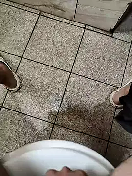 Snapshot of dreamers_dick chatting on January 16, 2:19 am dreamers dick online show from January 16, 2:19 am