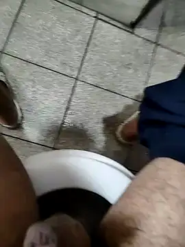 Snapshot of dreamers_dick chatting on January 19, 6:31 am dreamers dick online show from January 19, 6:31 am