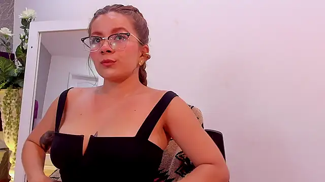 LiaCathaleya online show from March 12, 7:49 pm