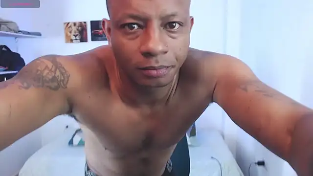 Snapshot of Josep_Ston chatting on February 28, 1:47 am Josep Ston online show from February 28, 1:47 am