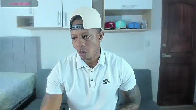 Snapshot of Josep_Ston chatting on September 26, 2:26 am Josep Ston online show from September 26, 2:26 am