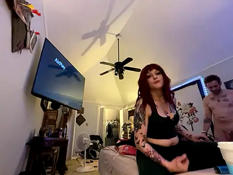 damselaintstressn online show from November 7, 10:59 am